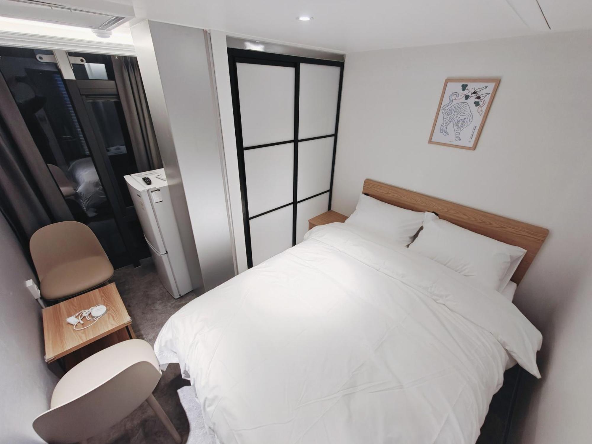 L Hostel Seoul Bagian luar foto