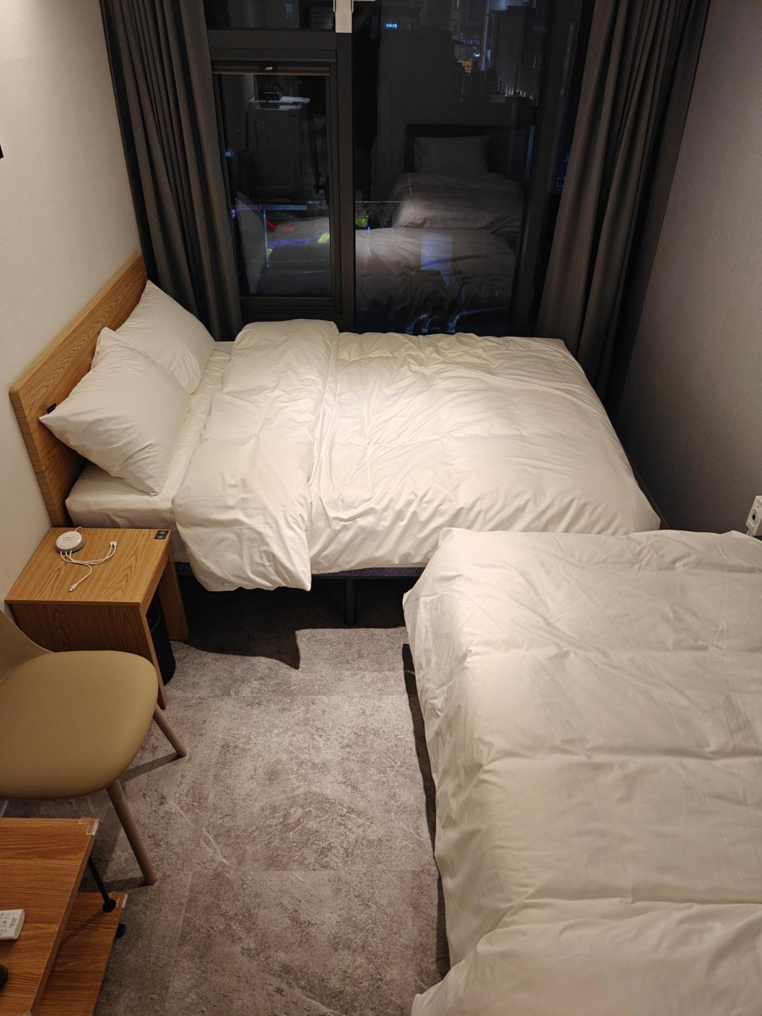 L Hostel Seoul Bagian luar foto