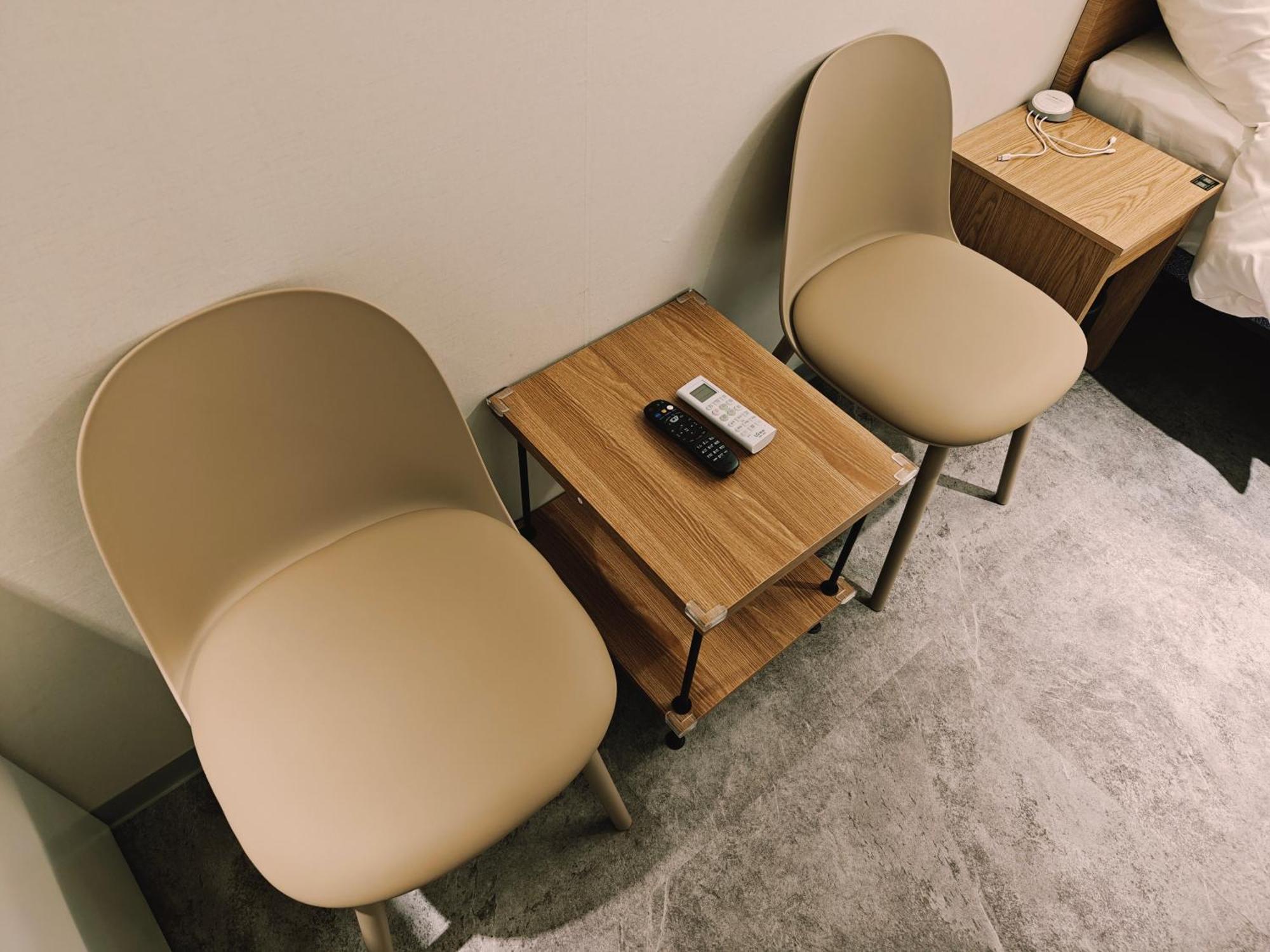 L Hostel Seoul Bagian luar foto
